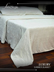 White Luxury AC Emboss Fleece Blanket