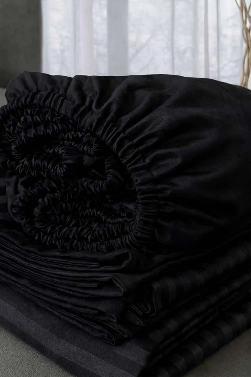 6 PCS Luxury Quilt Cover Set (King Size)