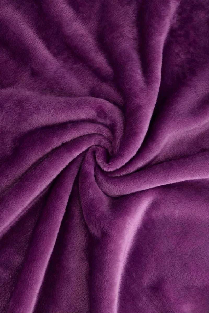 Soft and Cozy Purple Fleece Throw Blanket for Ultimate Comfort