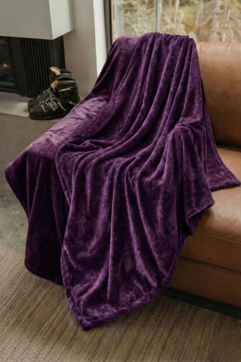 Soft and Cozy Purple Fleece Throw Blanket for Ultimate Comfort