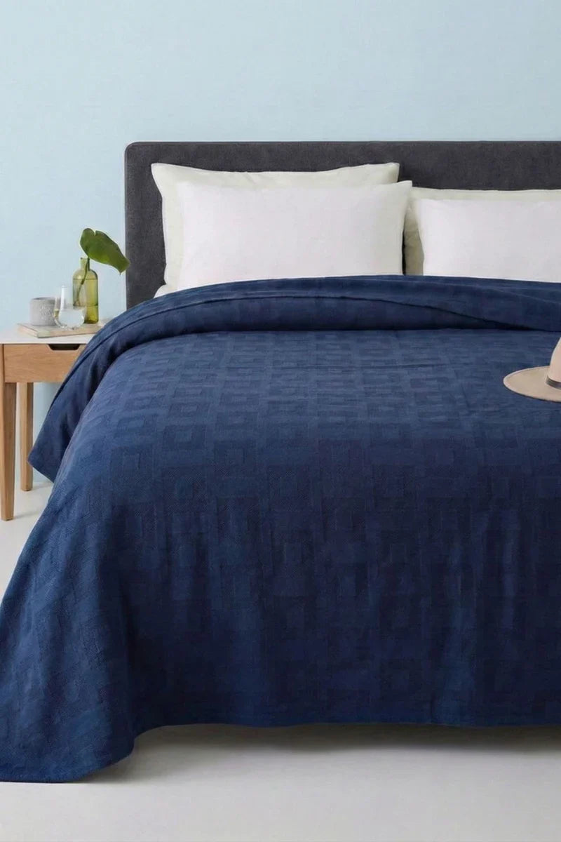 Cozy Navy Blue Thermal Blanket 72x90 Inches | 300 GSM