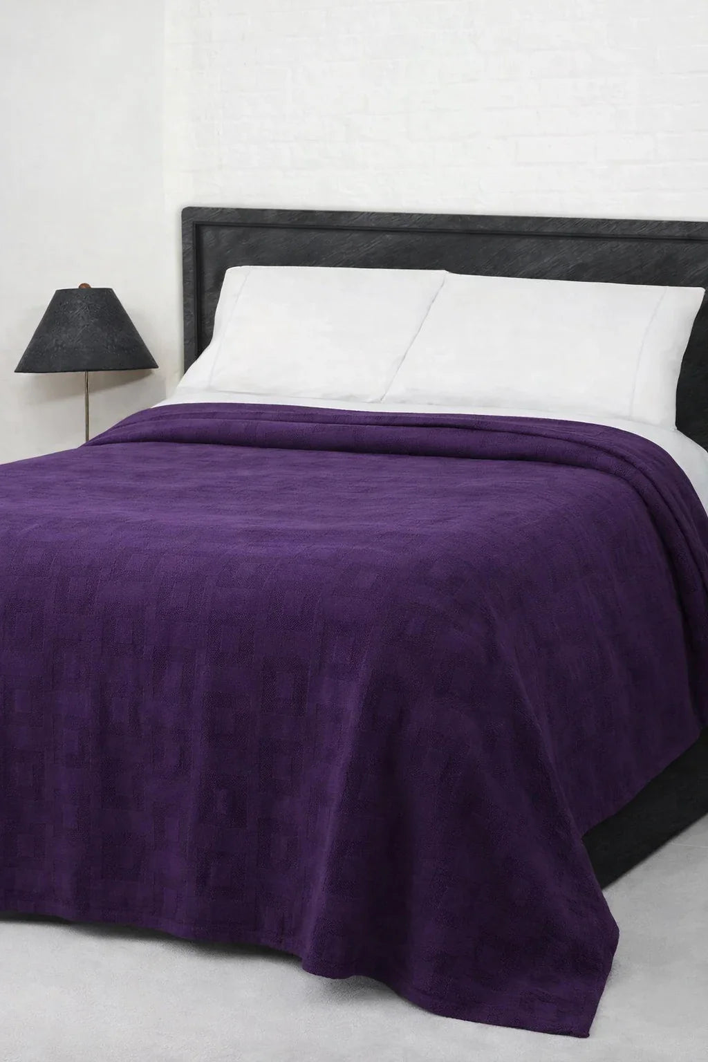 Elegant Purple Geometric Thermal Blanket 72x90 Inches | 300 GSM