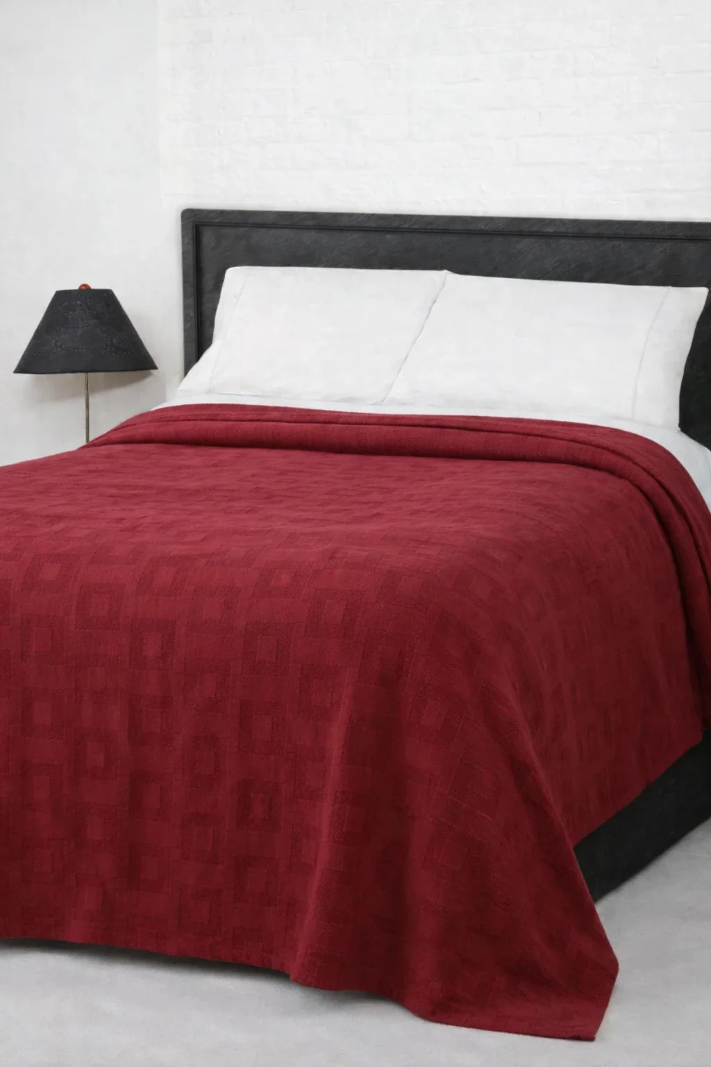 Red Textured Thermal Blanket 72x90 Inches | 300 GSM