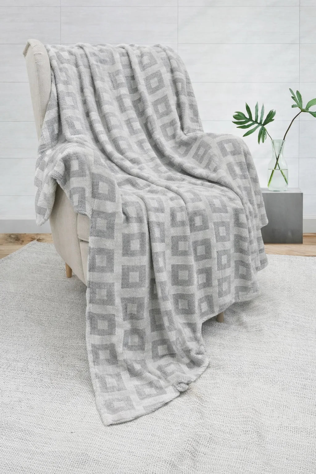 Geometric Gray Thermal Blanket 72x90 Inches | 300 GSM