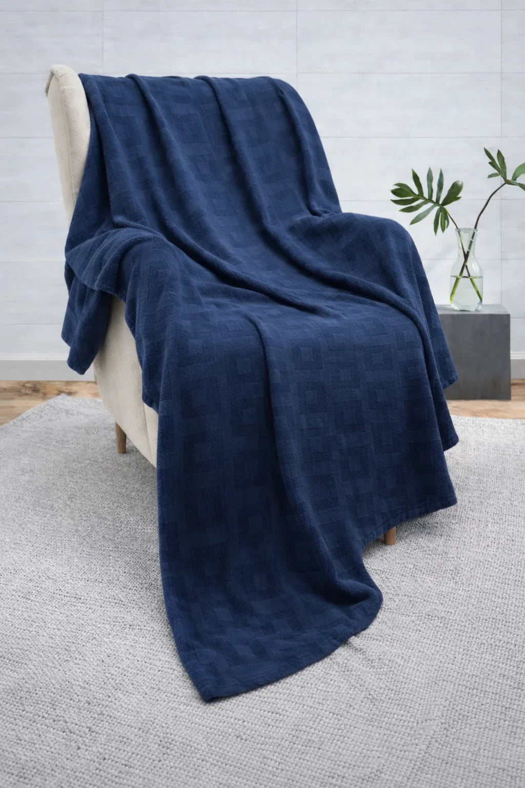 Cozy Navy Blue Thermal Blanket 72x90 Inches | 300 GSM
