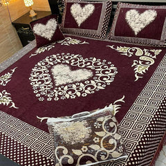 Royal Comfort: 5-Piece Velvet Jacquard Bedding Set - King Size Bed Sheet, Pillow Covers, and Cushion Cover